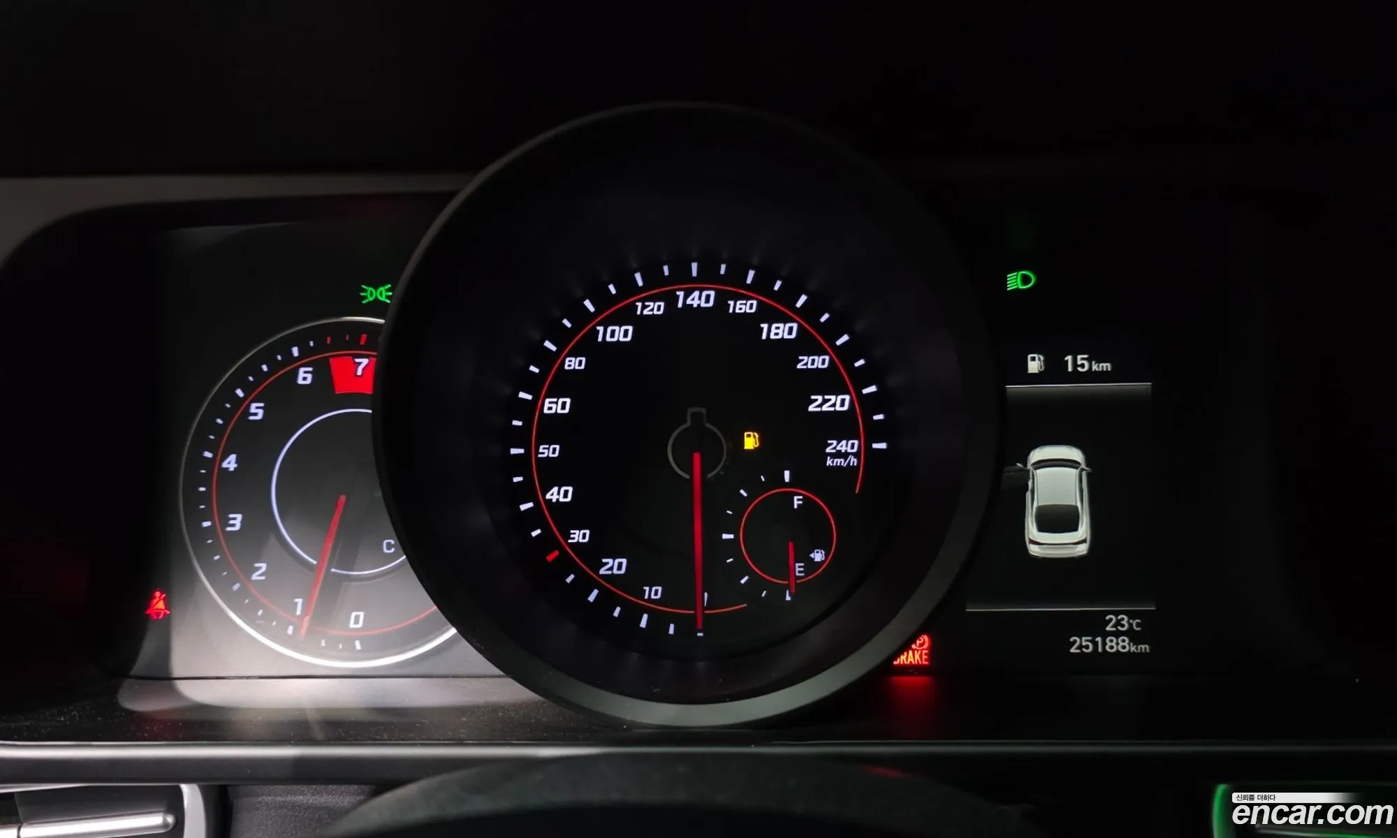 Hyundai Elantra 2022 — 6