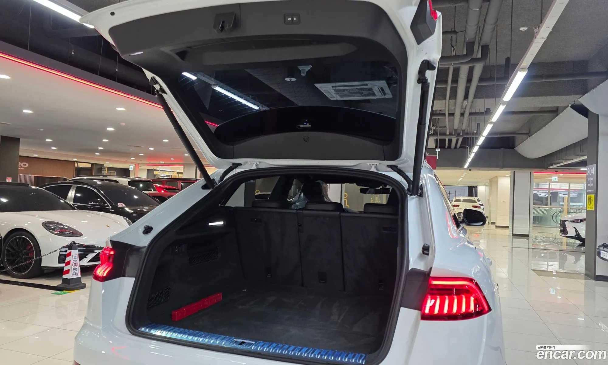 Audi Q8 2020 — 3
