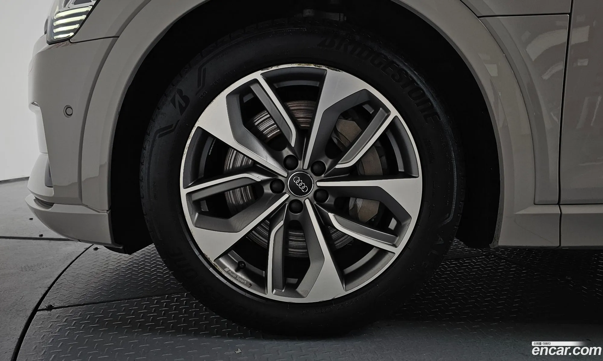 Audi e-tron 2020 WAUZZZGE7LB039595 — 26