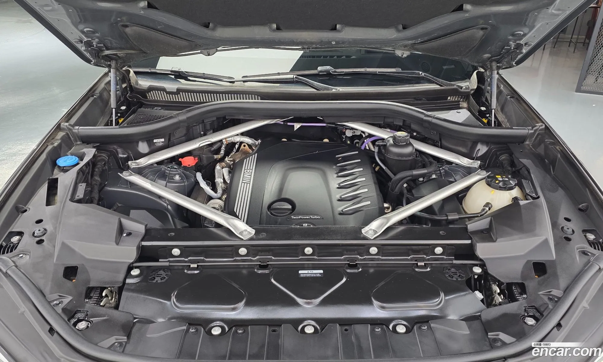 BMW X6 2023 WBATC6106P9R08963 — 9