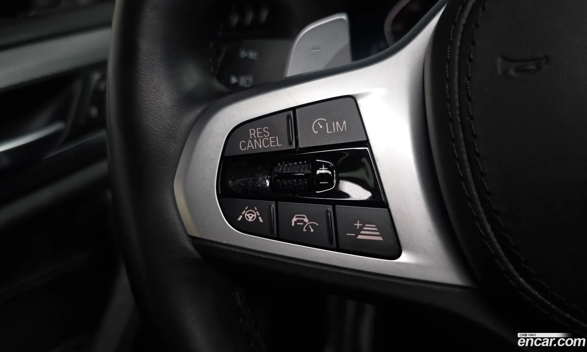 BMW X4 2021 WBAVJ9101M9H54936 — 4