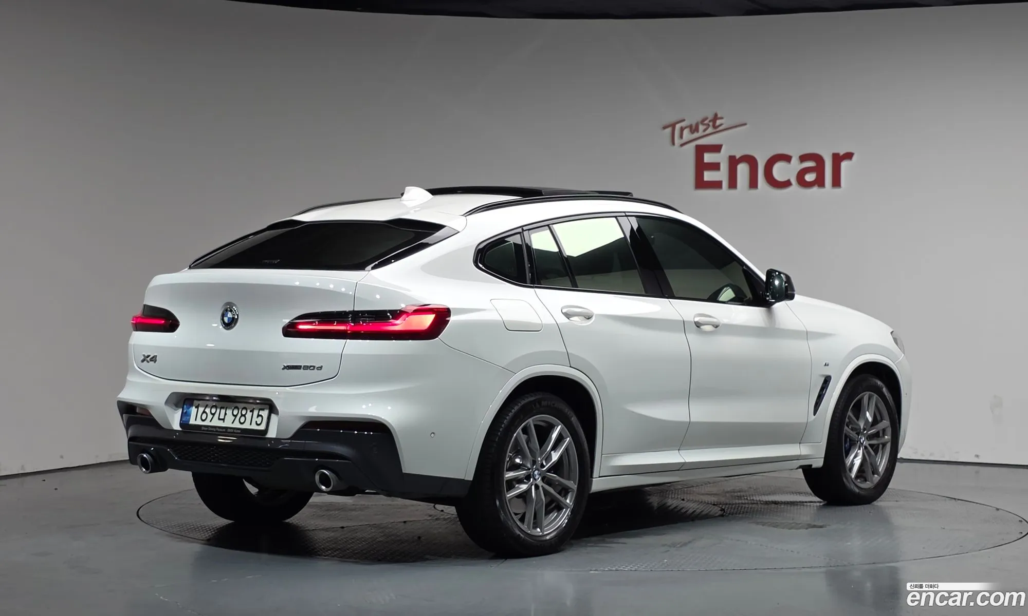 BMW X4 2021 WBAVJ9101M9H54936 — 19