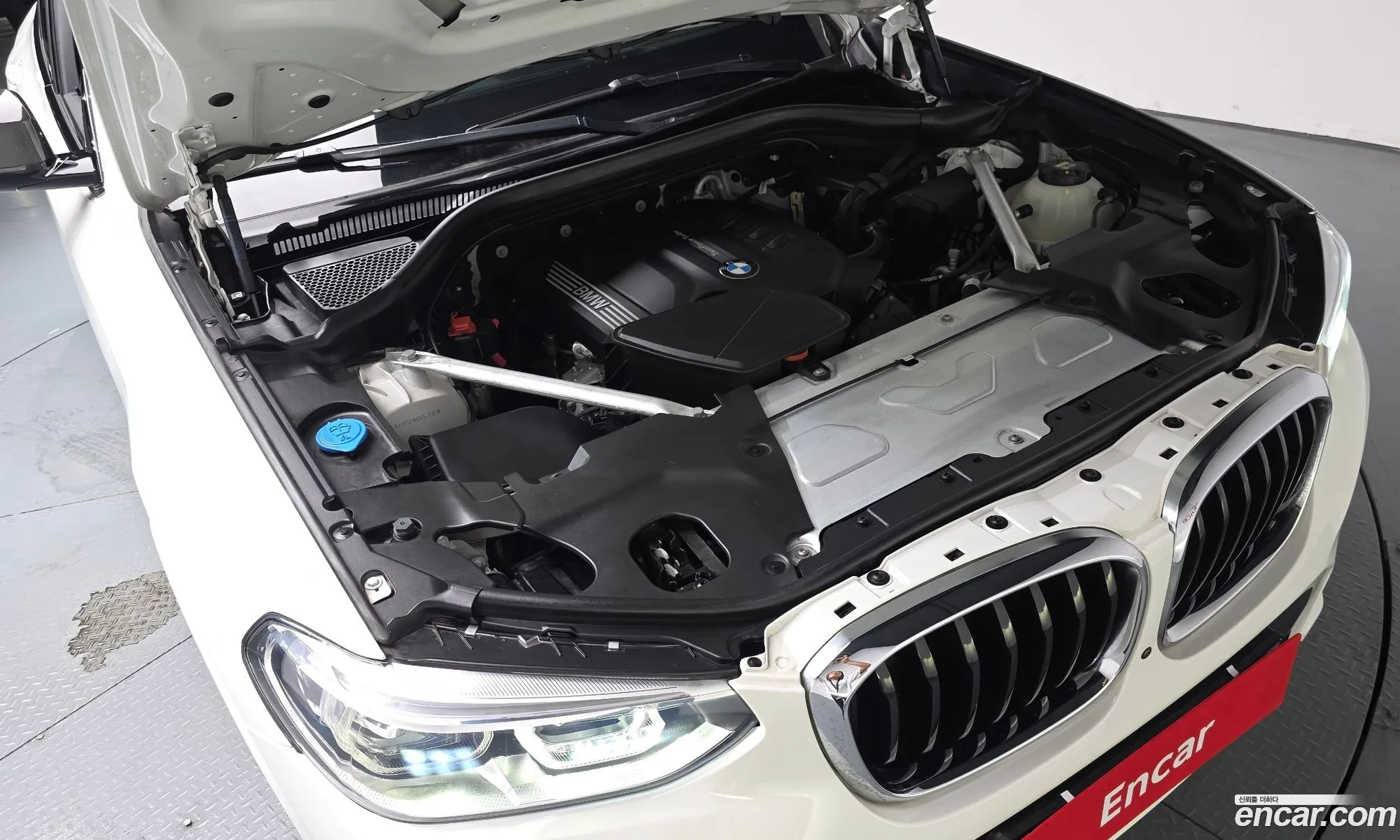 BMW X4 2021 WBAVJ9101M9H54936 — 2