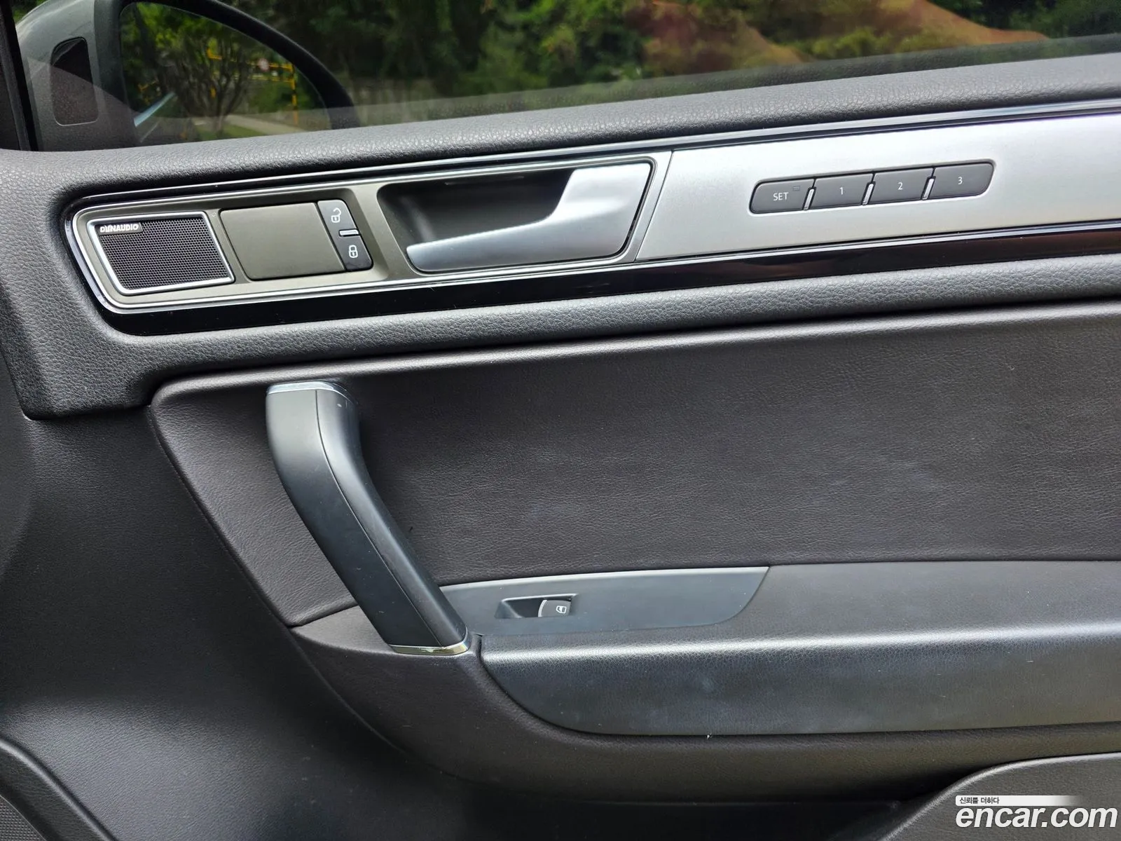 Volkswagen Touareg 2015 — 6