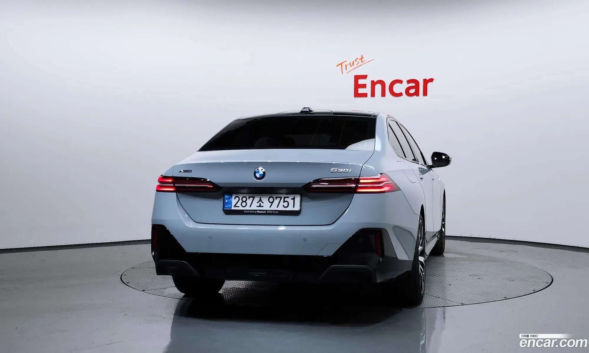 BMW 5 Series 2024 — 16