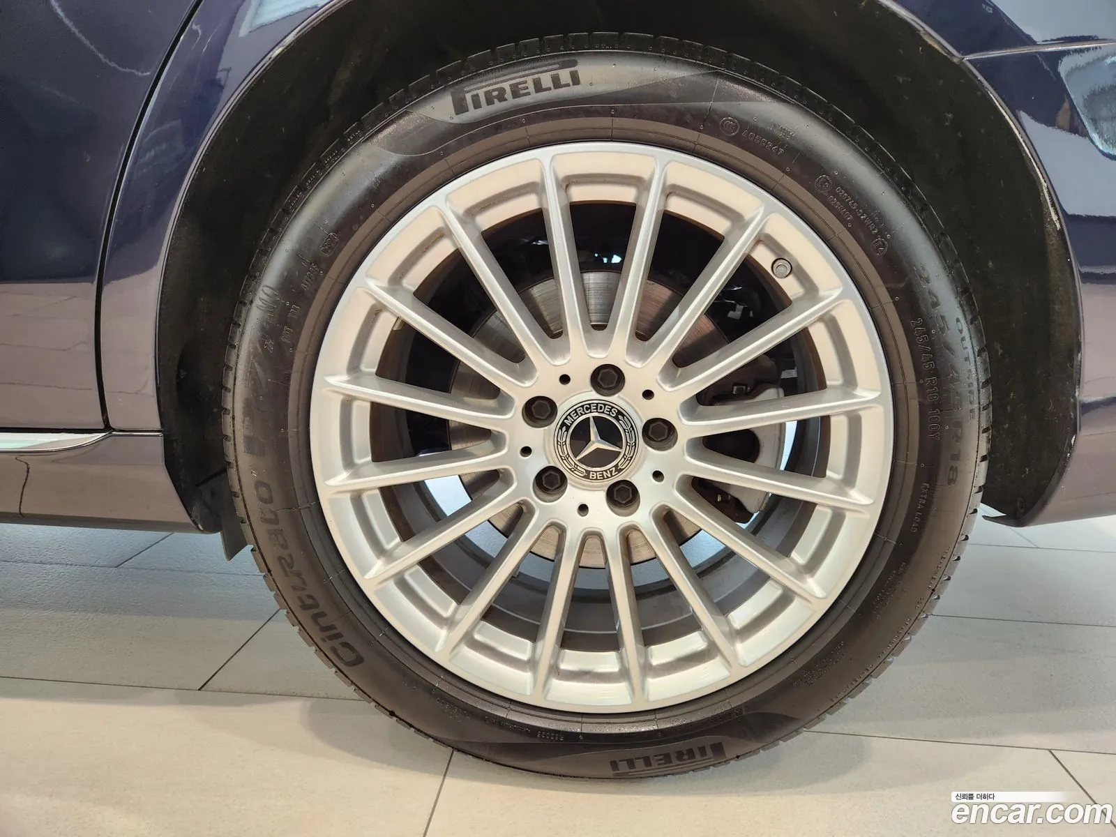 Mercedes-Benz E-Class W213 2021 — 18