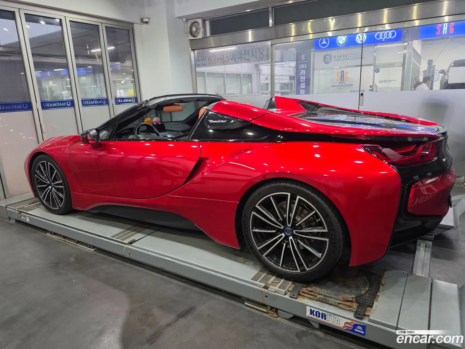 BMW i8 2019 — 10