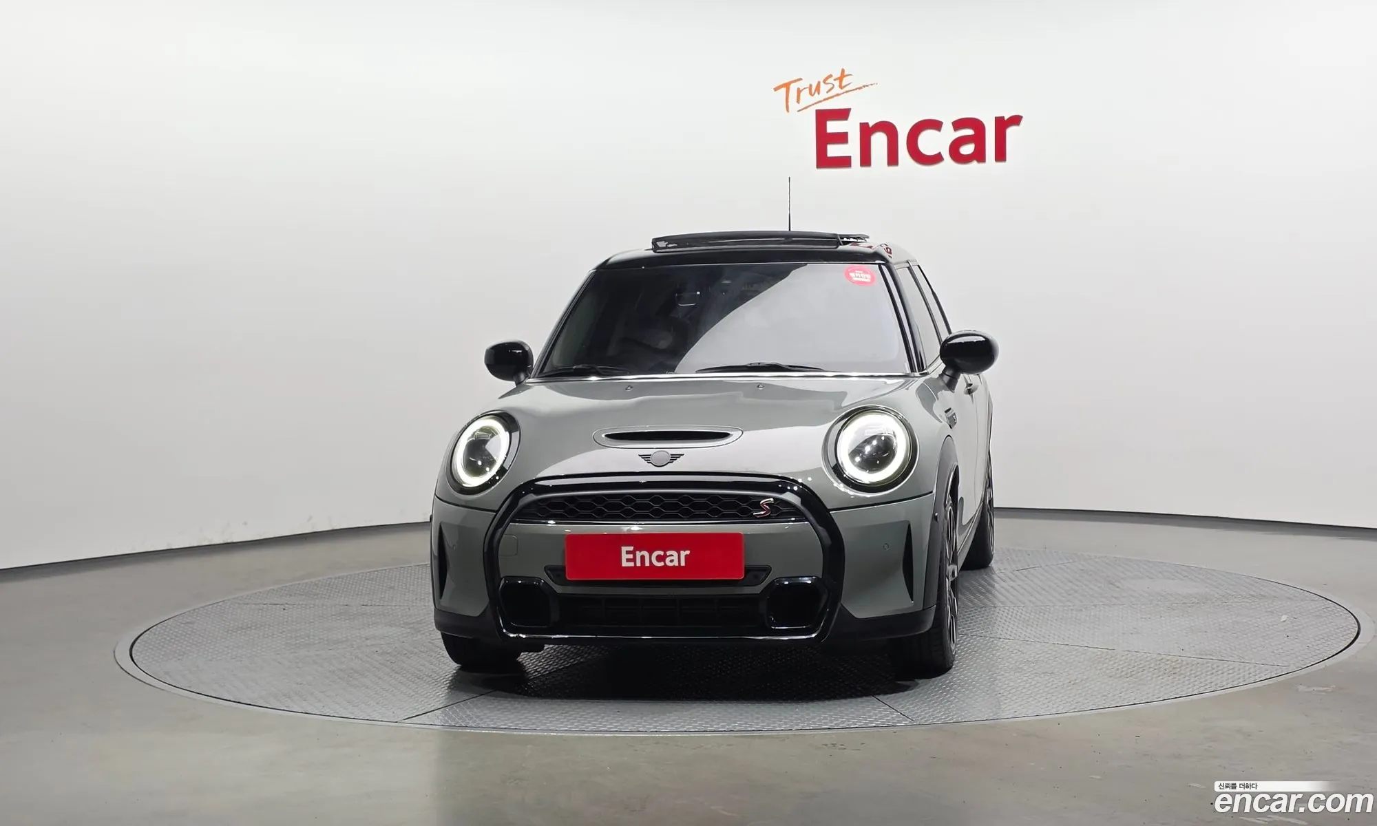 Mini Cooper S 2021 WMW61DK07N2R40669 — 31