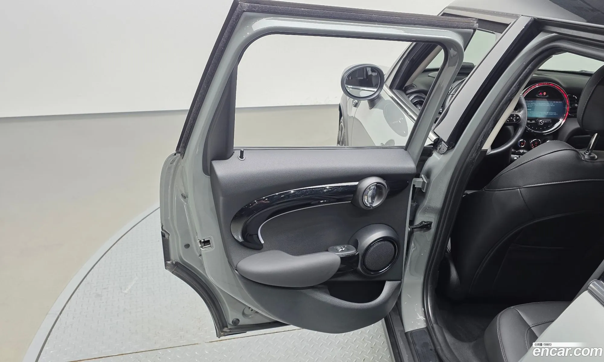 Mini Cooper S 2021 WMW61DK07N2R40669 — 14