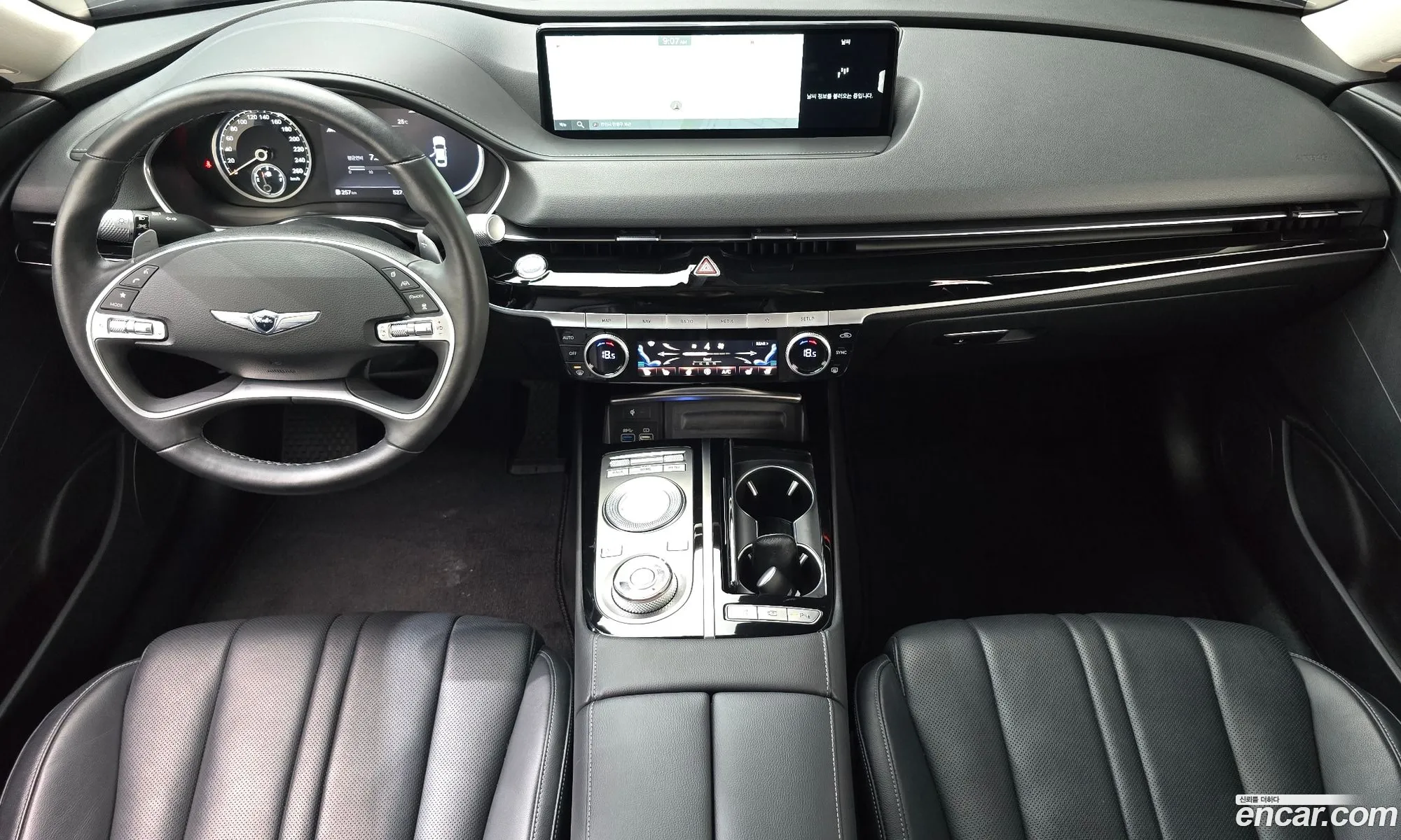 Genesis G80 2020 KMTGB41CBMU039876 — 3