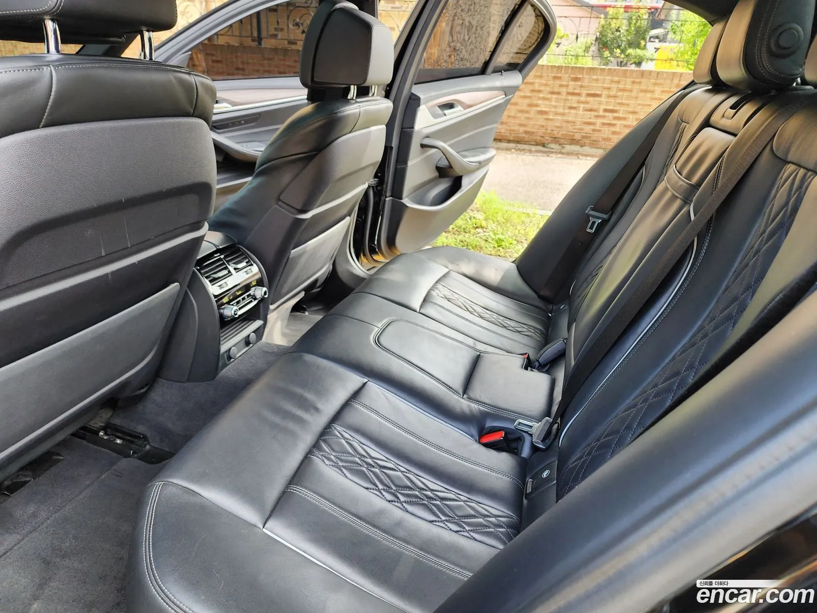 BMW 5 Series 2017 — 5
