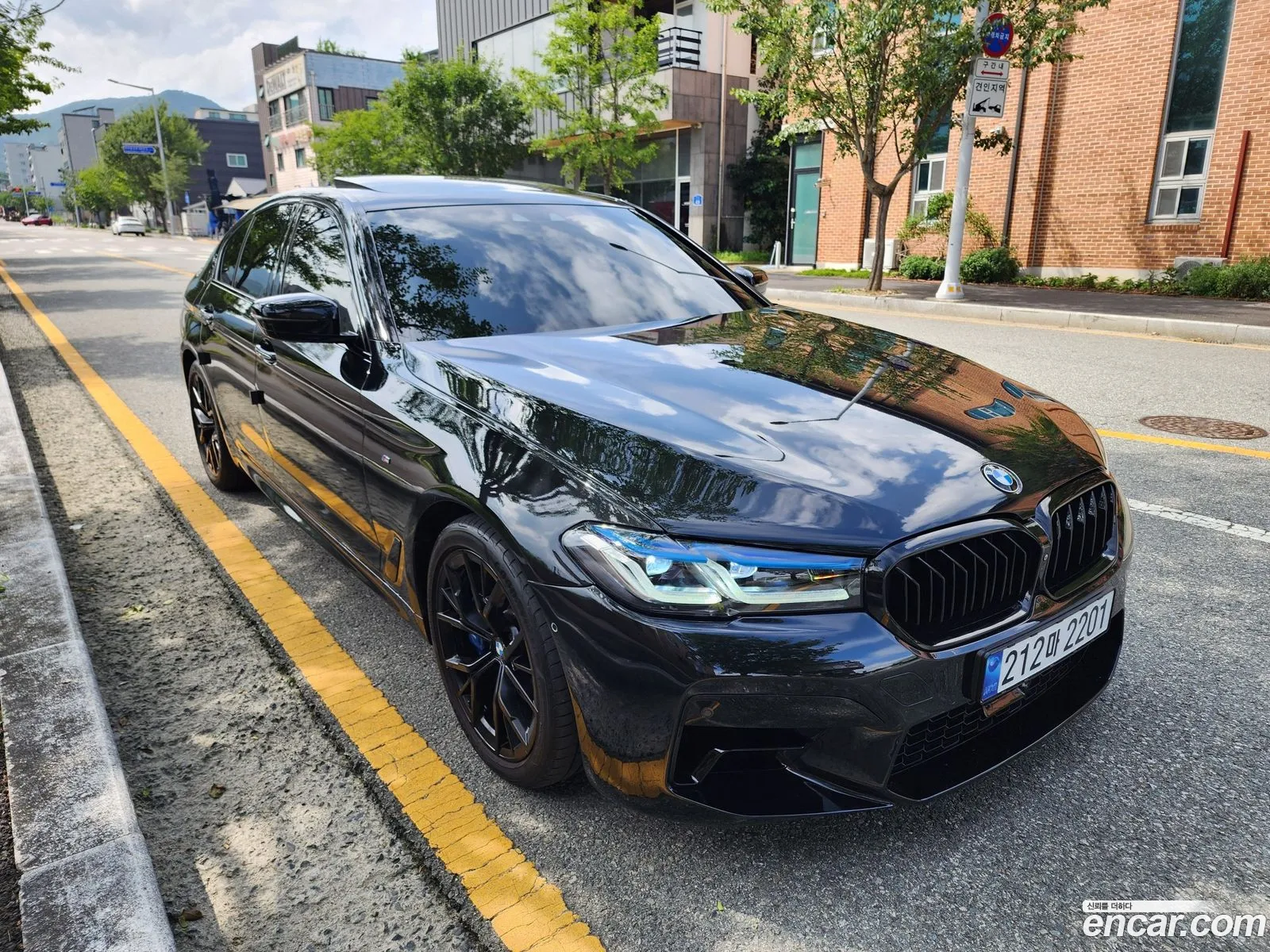 BMW 5 Series 2017 — 12