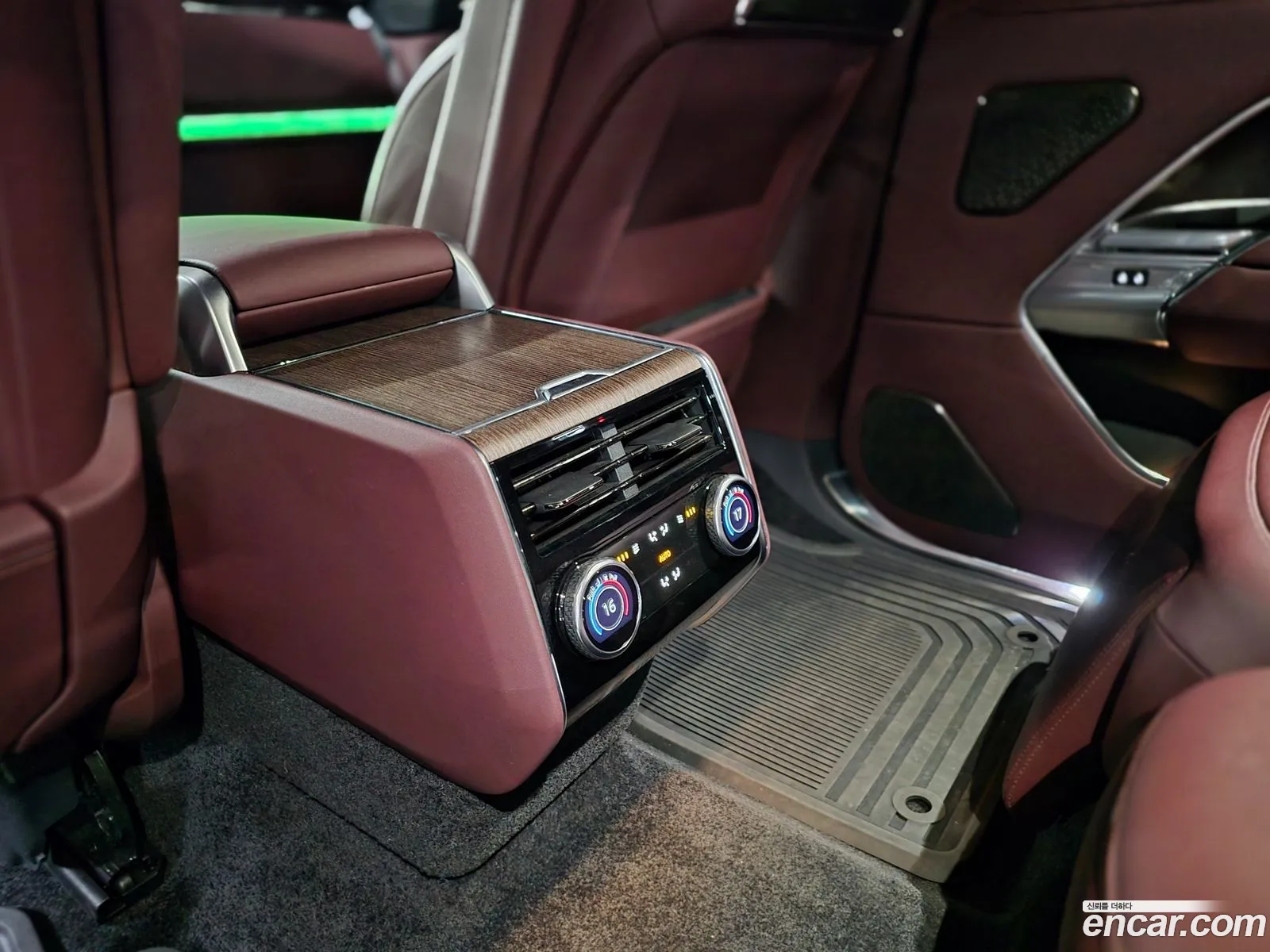 Land Rover Range Rover 2022 — 15