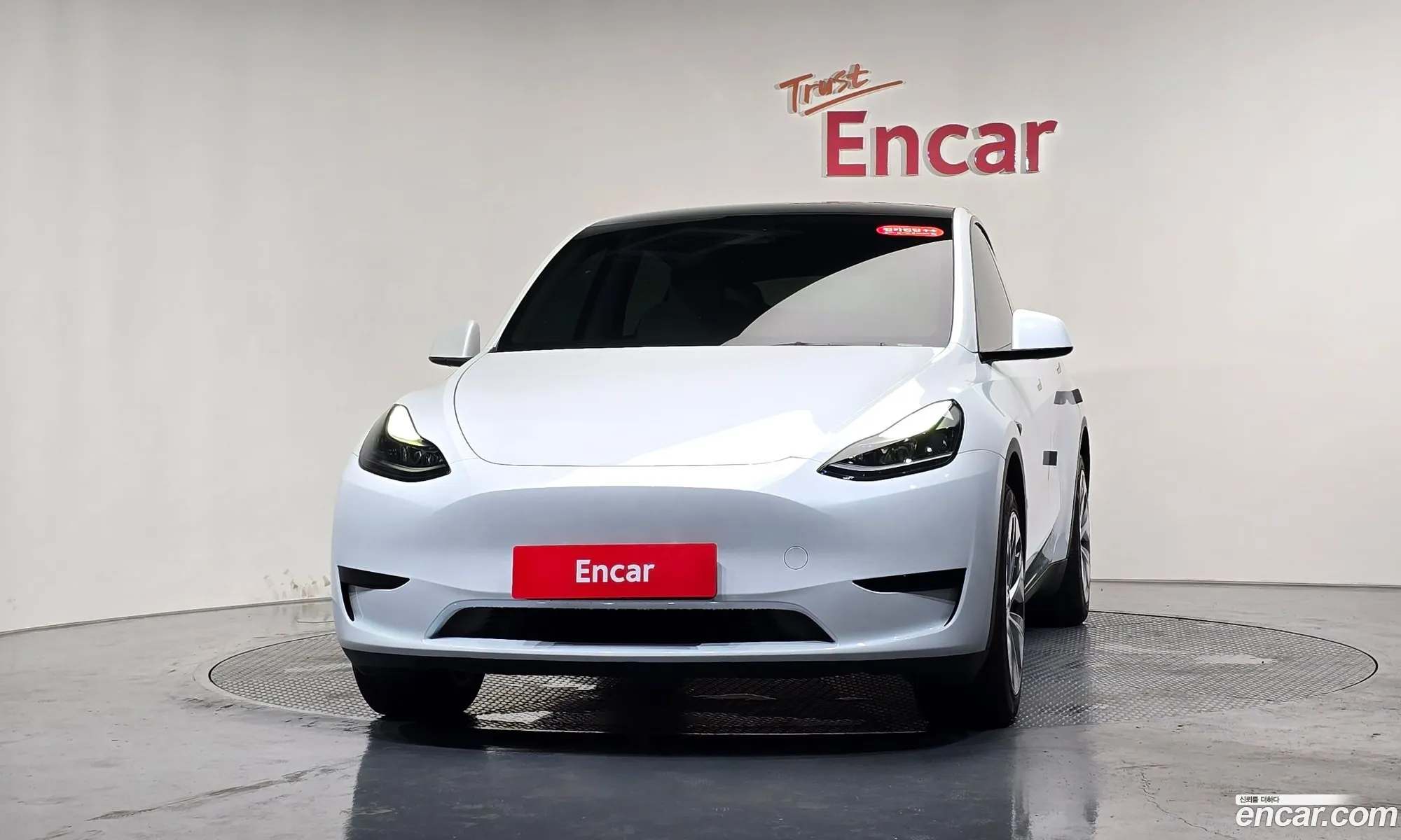Tesla Model Y 2024 LRWYGCFS0RC424232 — 17