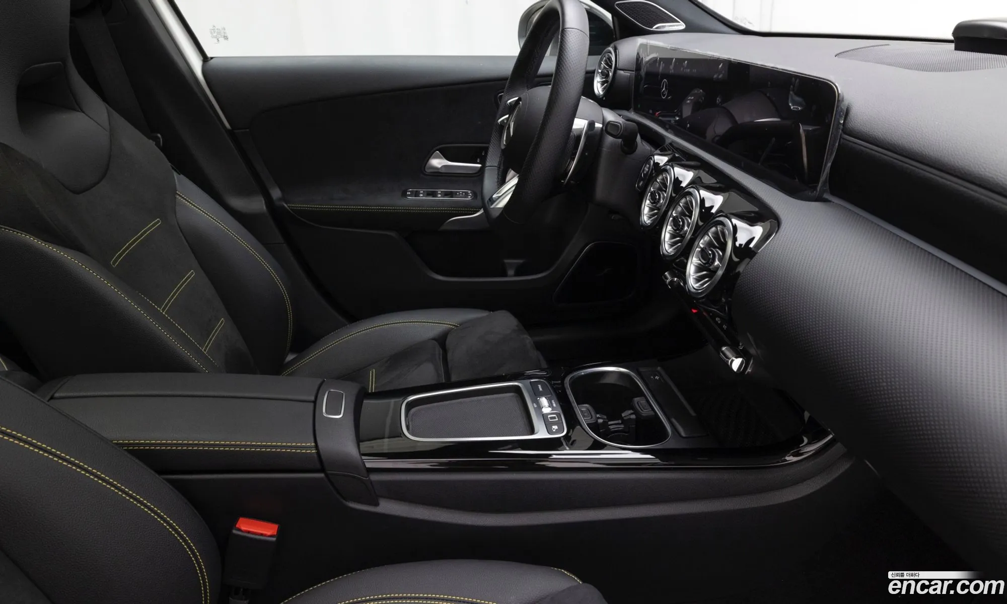 Mercedes-Benz A-Class W177 2025 — 19