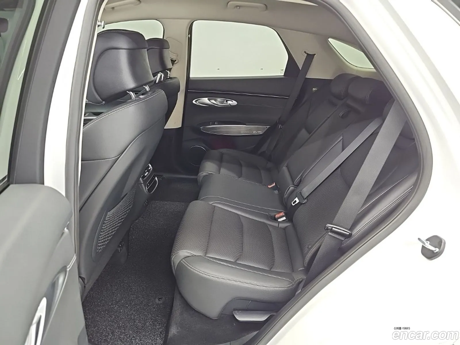 Genesis GV70 2024 — 2