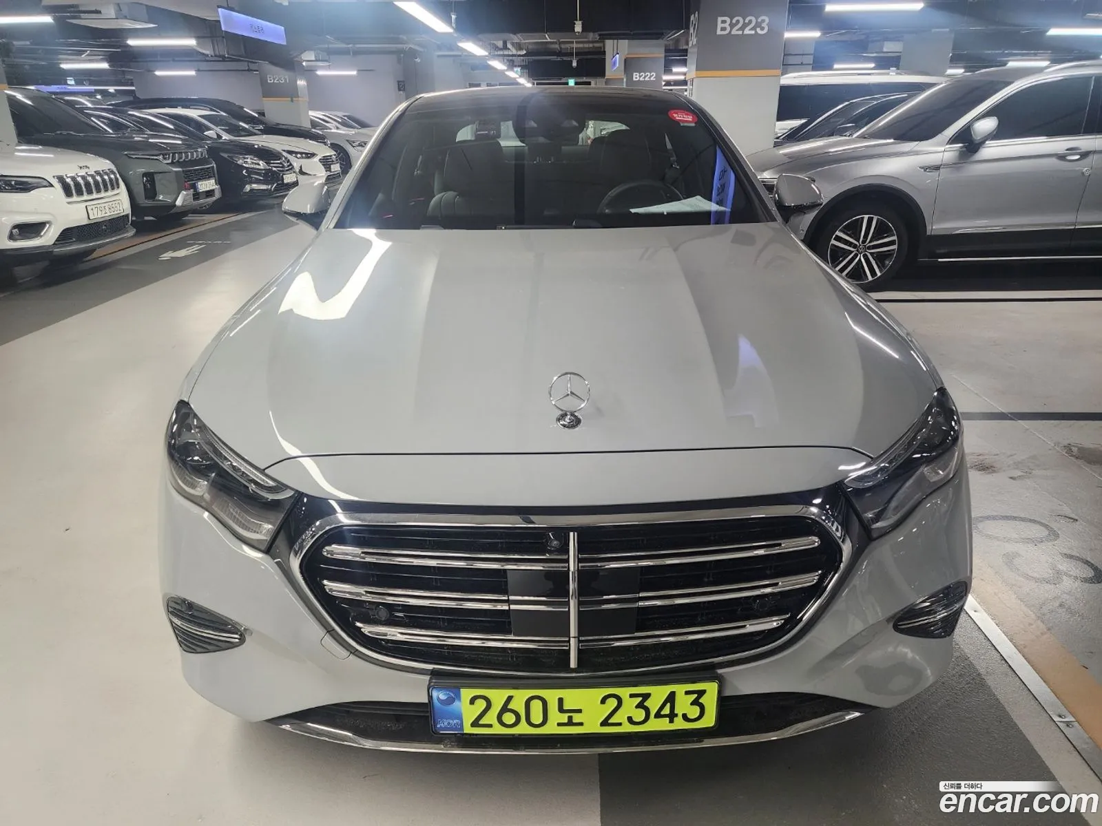 Mercedes-Benz E-Class W214 2025 — 11