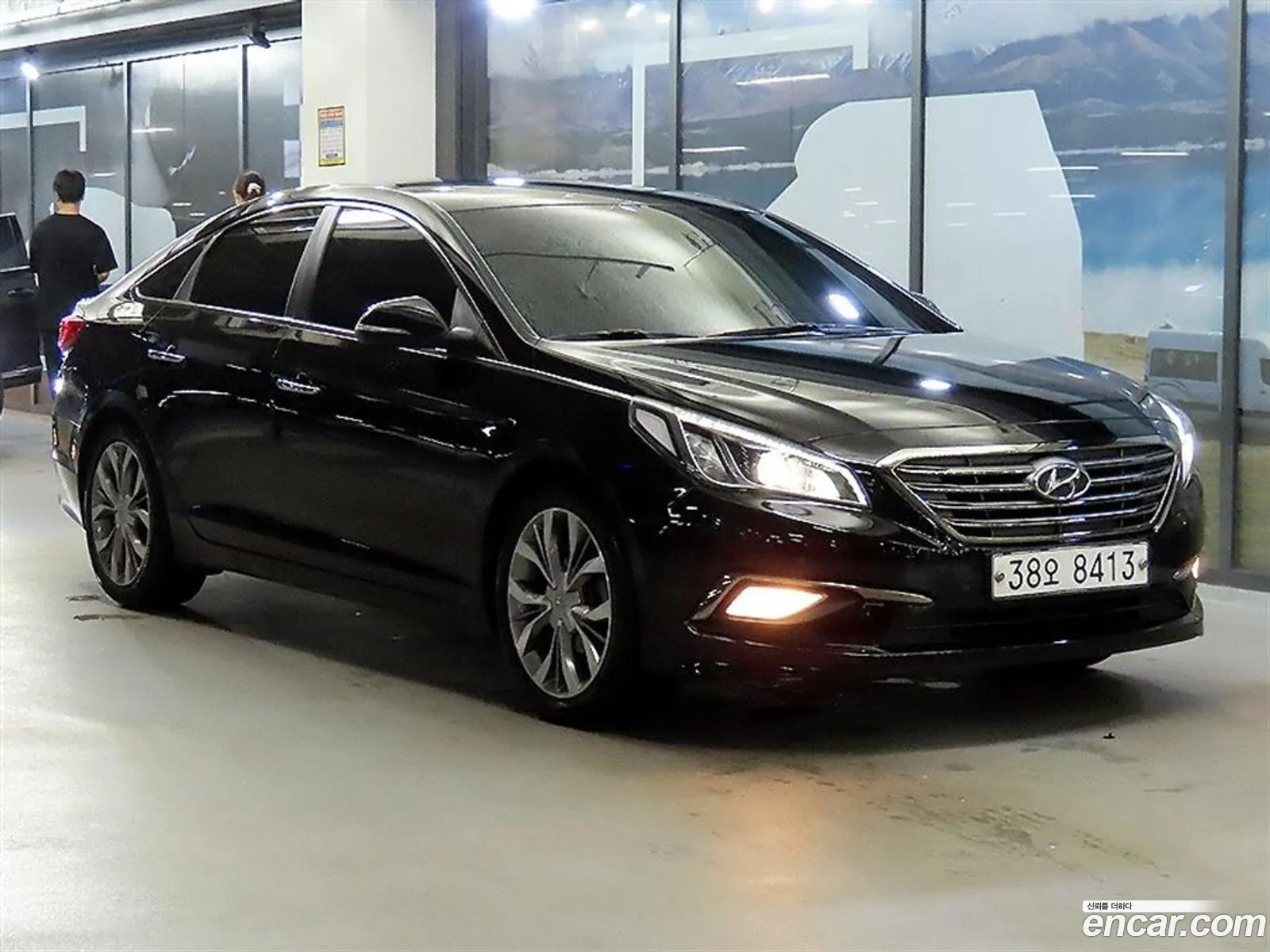 Hyundai LF Sonata 2015 — 17