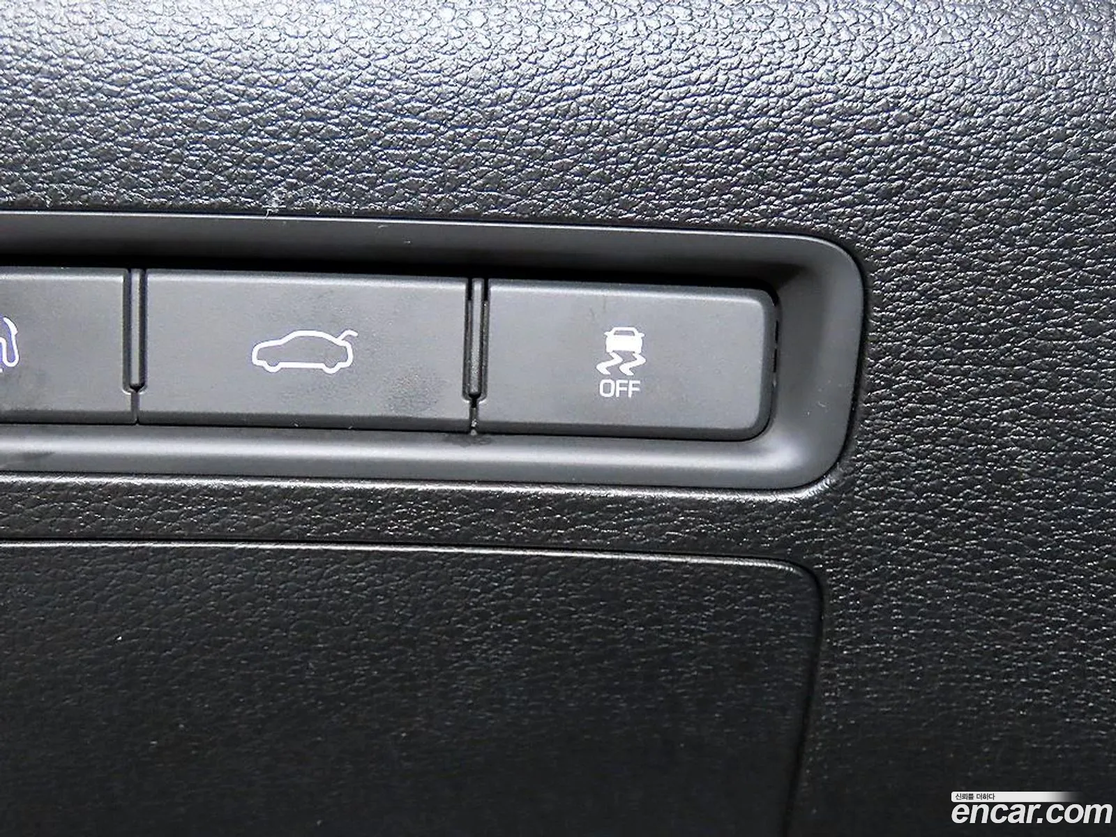 Hyundai LF Sonata 2015 — 11