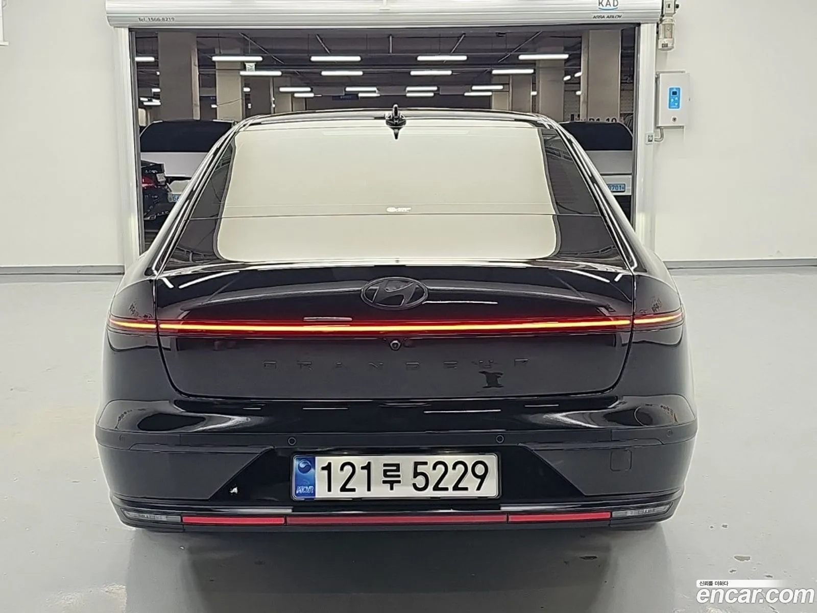 Hyundai Grandeur Hybrid 2026 — 17