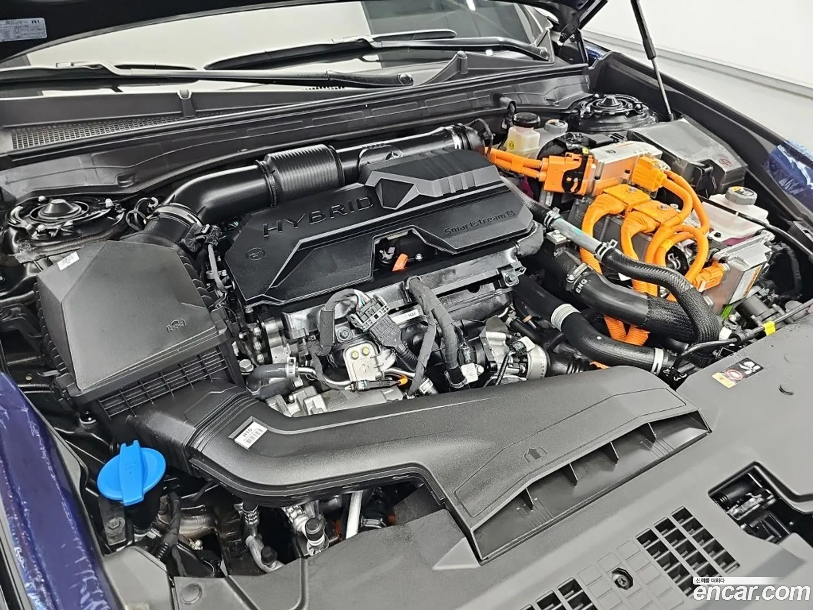 Hyundai Grandeur Hybrid 2026 — 3