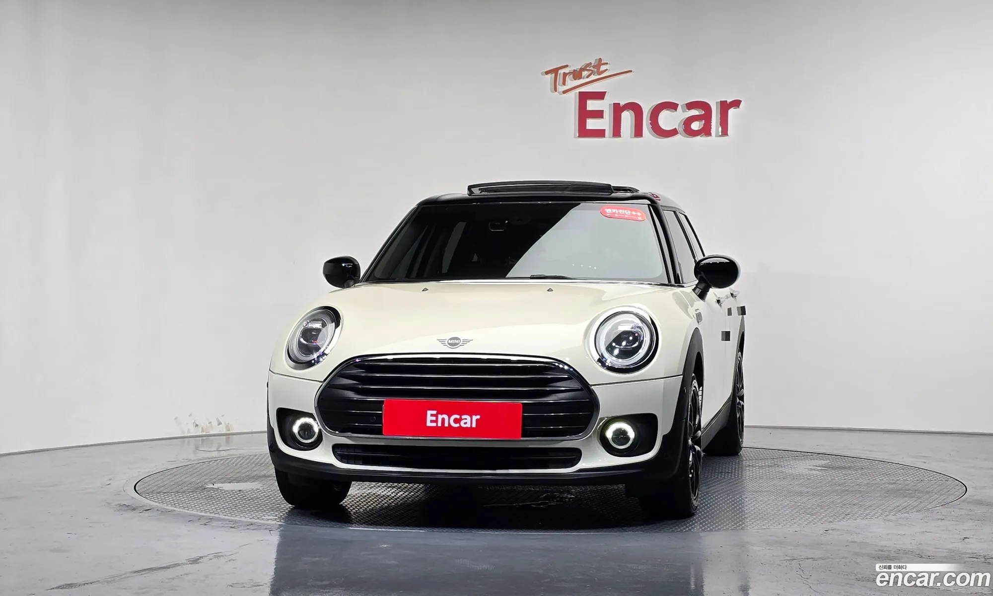 Mini Cooper Clubman 2019 — 21