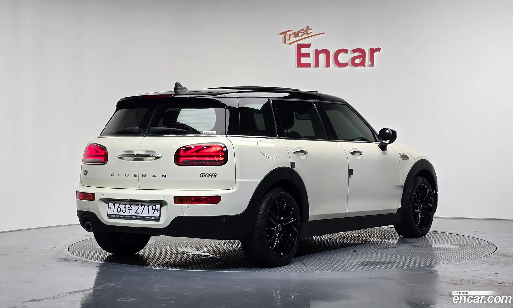 Mini Cooper Clubman 2019 — 19
