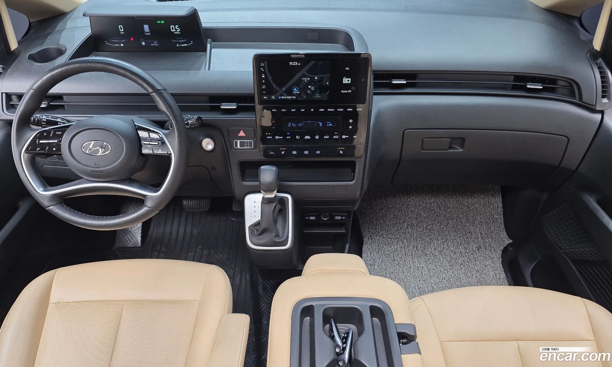 Hyundai Staria 2023 KMHYA813BPU127132 — 3