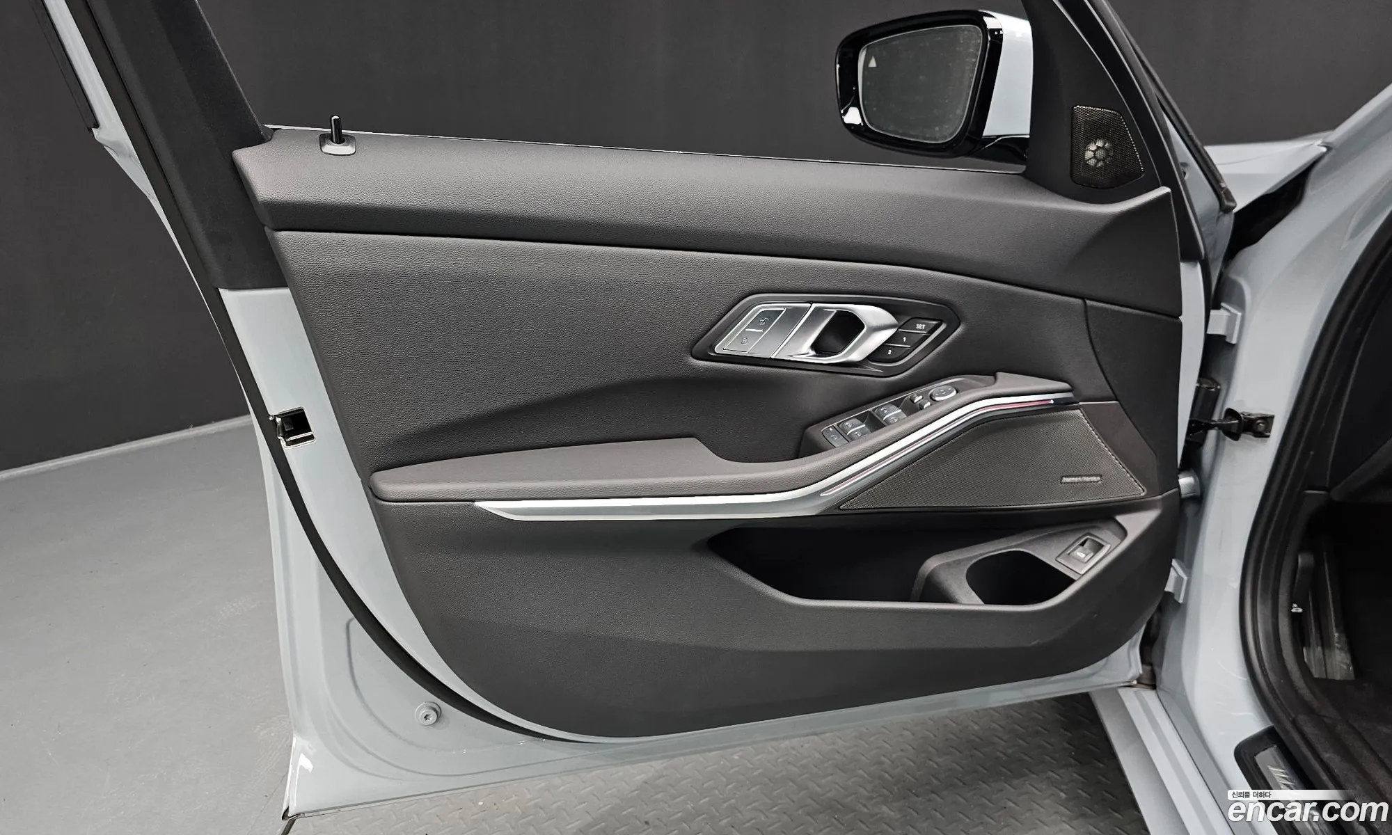 BMW 3 Series 2026 — 9