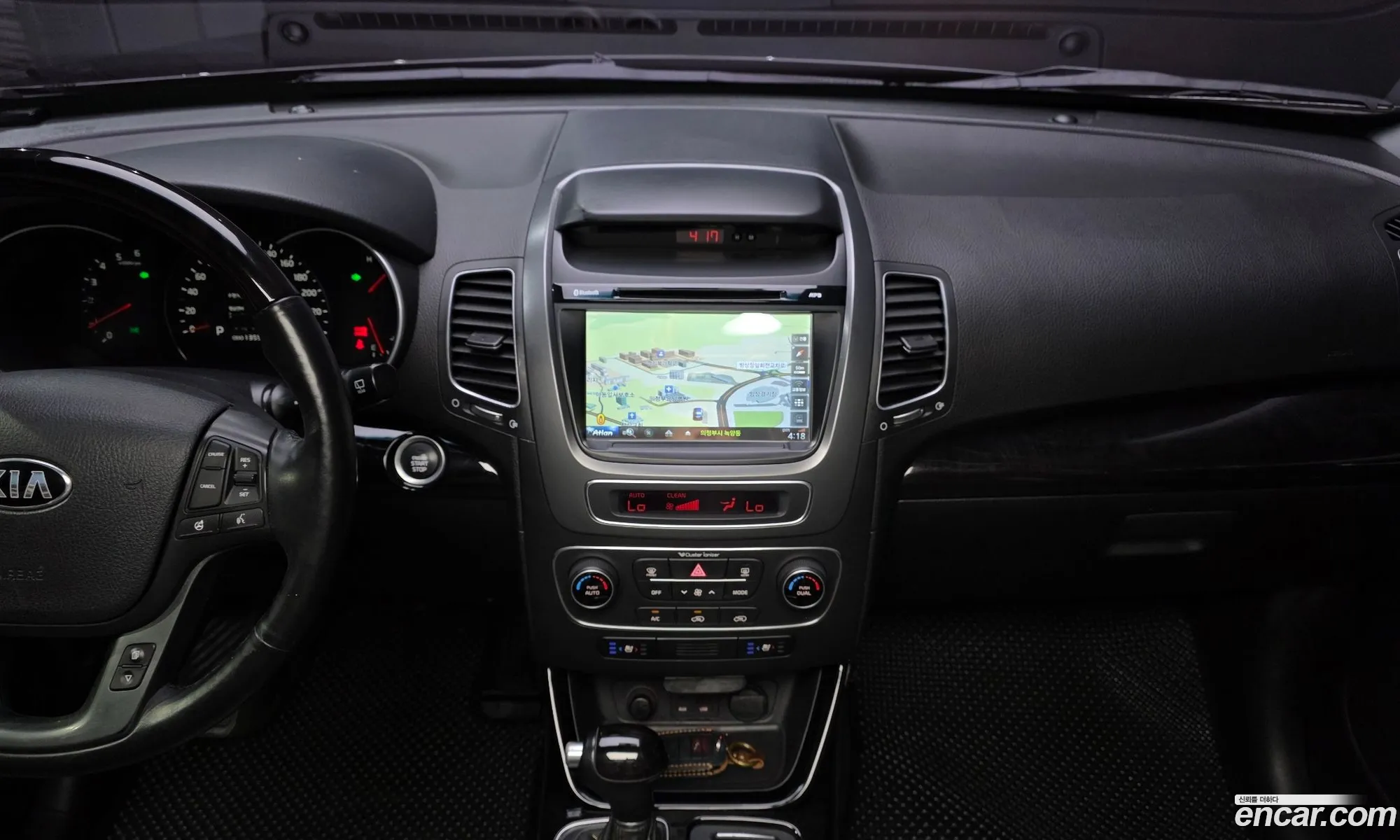 Kia Sorento R 2012 — 32