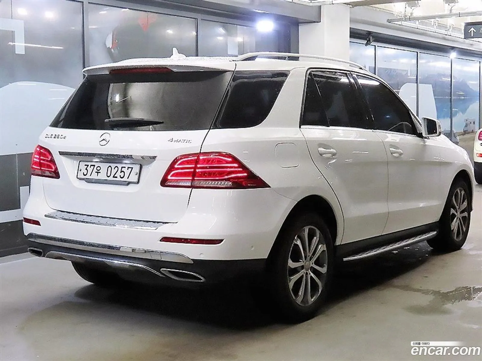 Mercedes-Benz GLE-Class W166 2016 — 2