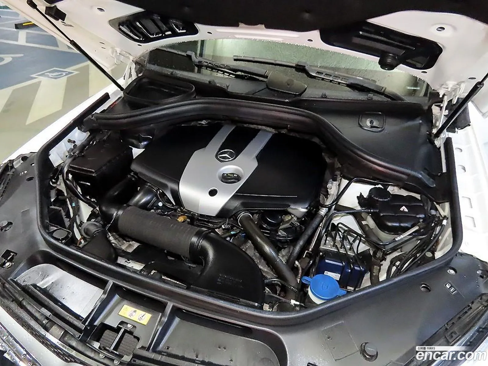 Mercedes-Benz GLE-Class W166 2016 — 12