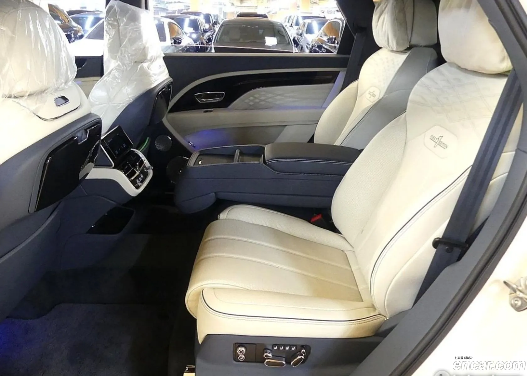 Bentley Bentayga 2024 — 12