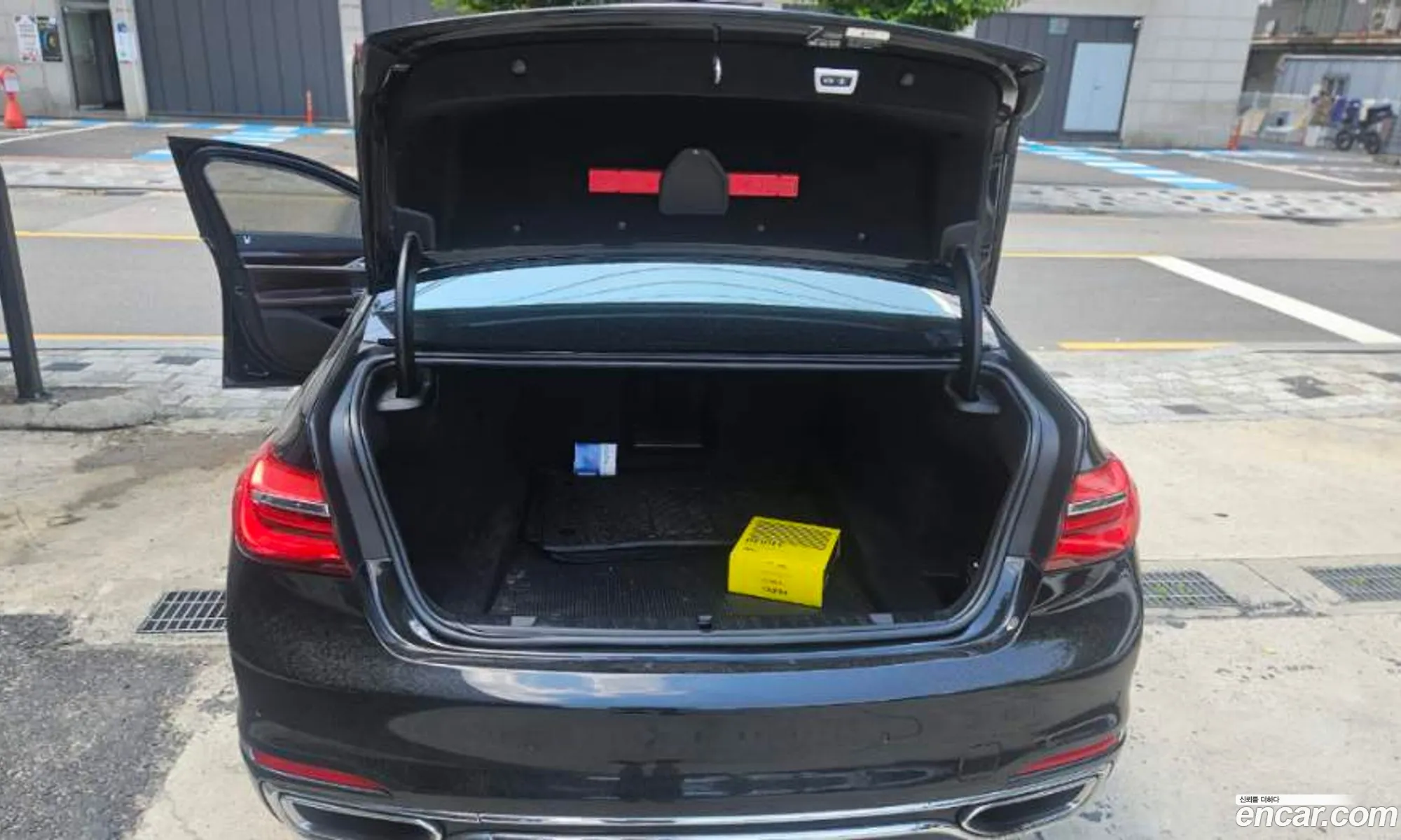BMW 7 Series 2017 — 2