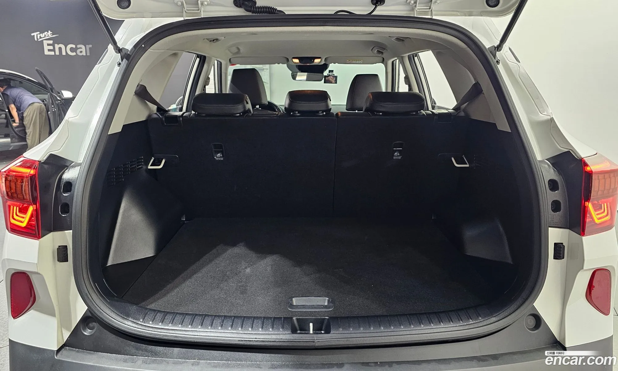 Kia Seltos 2021 KNAEP812GNK289890 — 3