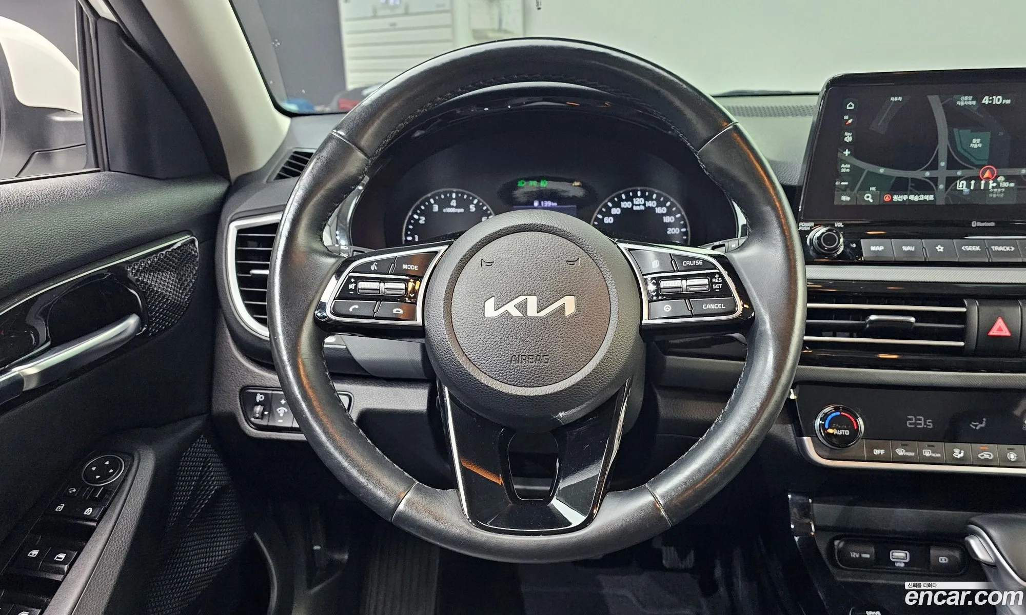 Kia Seltos 2021 KNAEP812GNK289890 — 30