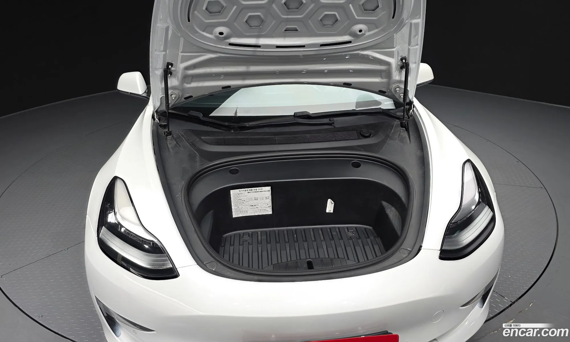 Tesla Model 3 2020 5YJ3E1EAXLF810098 — 3