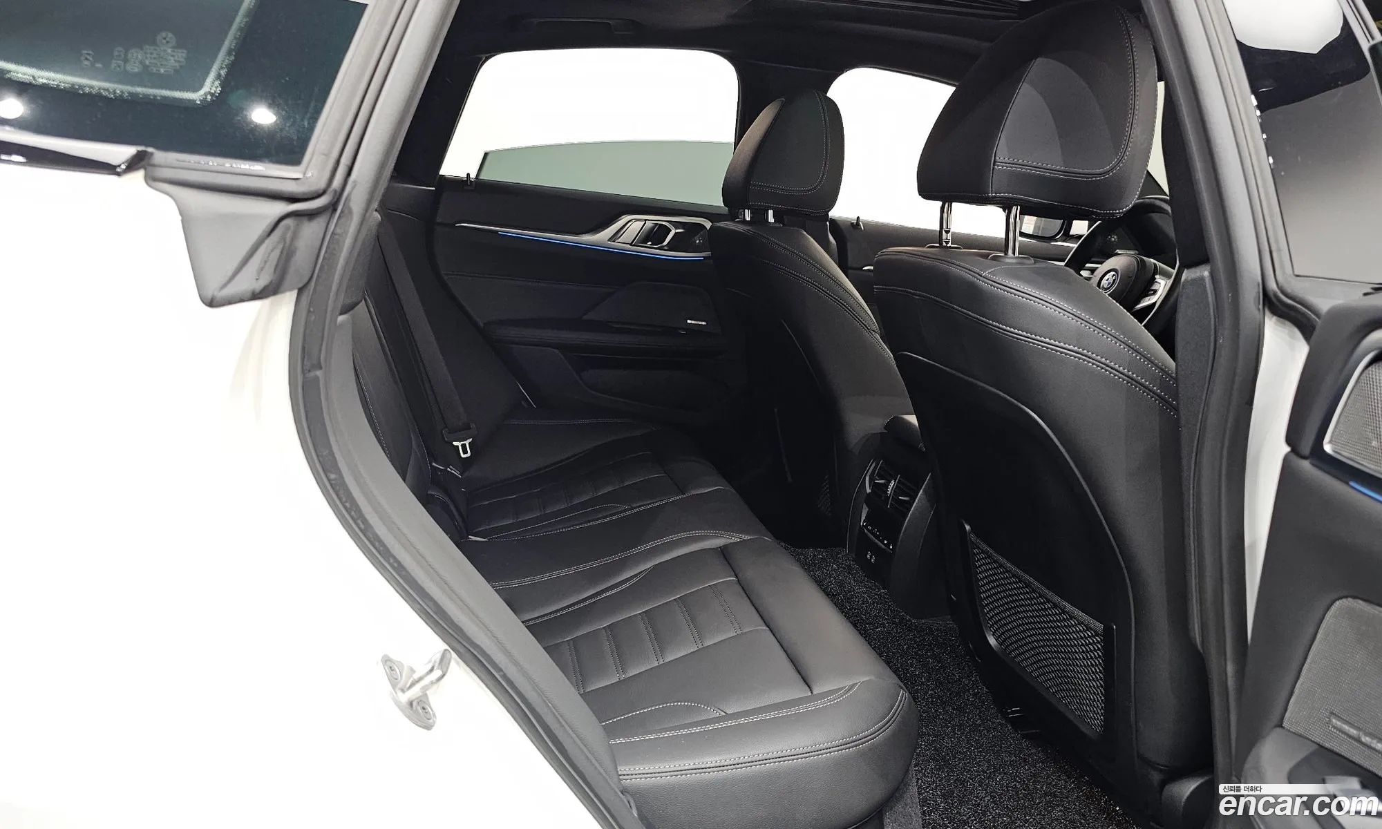 BMW i4 2024 WBY71AW00RFS15184 — 18