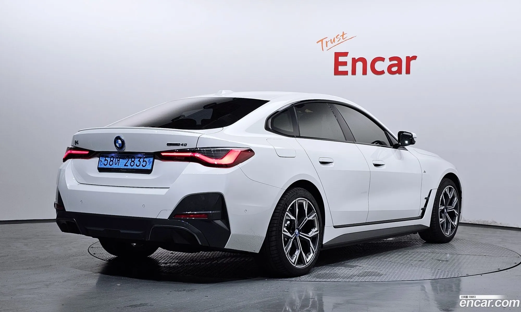 BMW i4 2024 WBY71AW00RFS15184 — 11