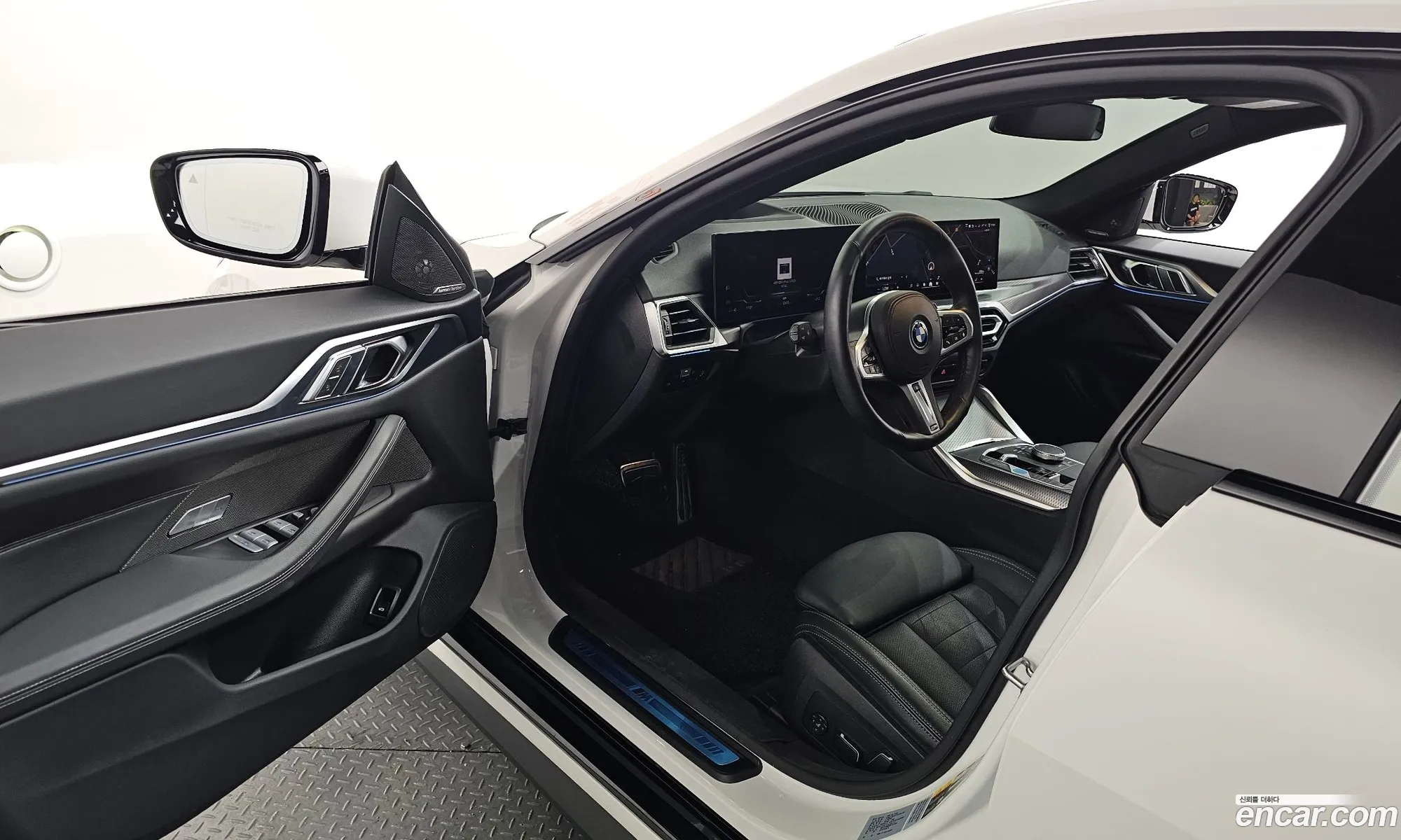 BMW i4 2024 WBY71AW00RFS15184 — 4