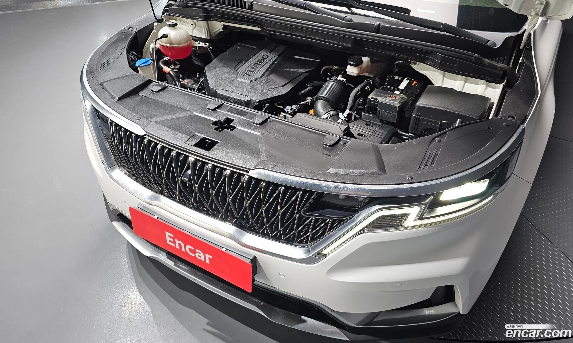 Kia Carnival 2021 KNANE81BBMS055385 — 9