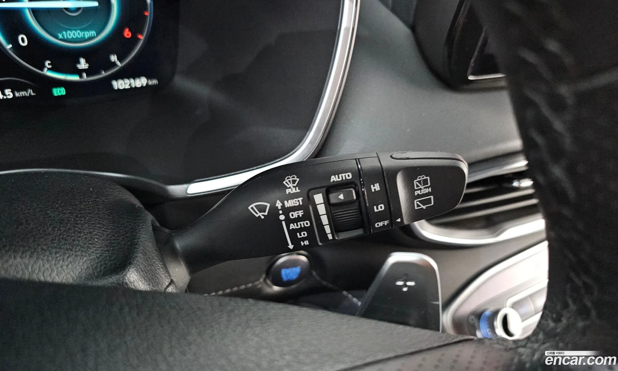 Hyundai Santa Fe 2020 — 36
