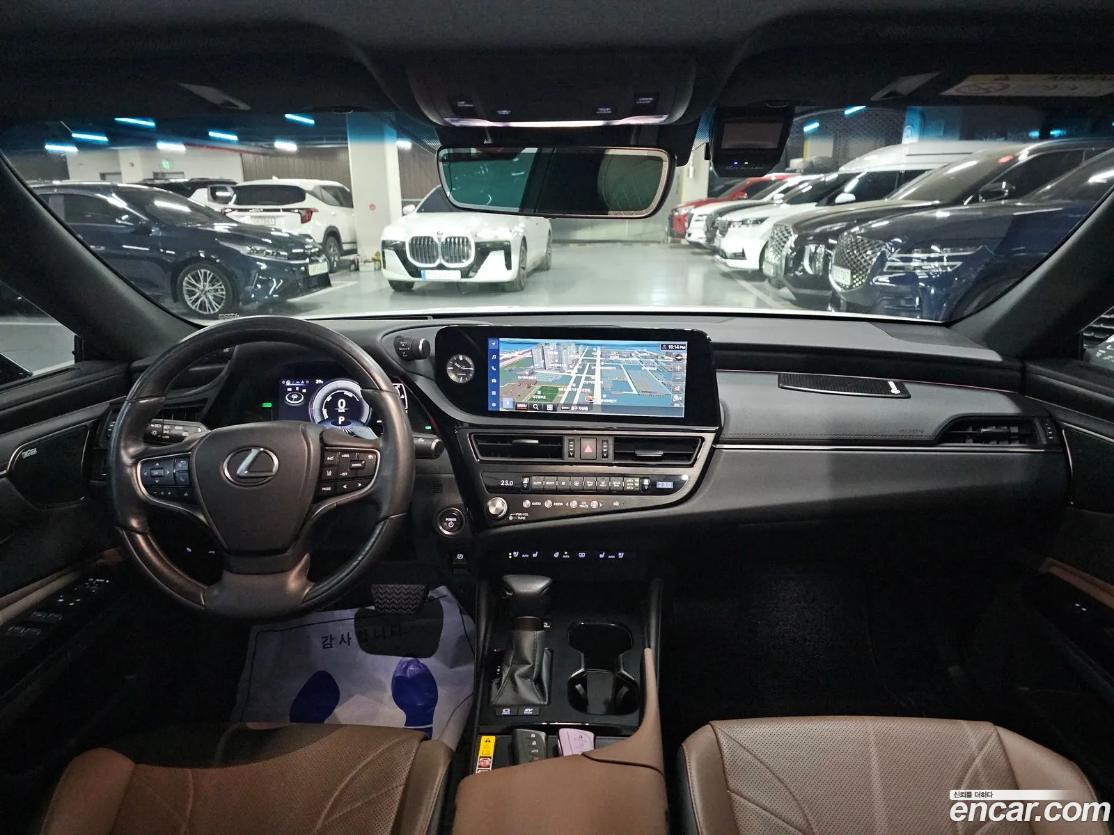 Lexus ES300h 7th Gen 2023 — 19