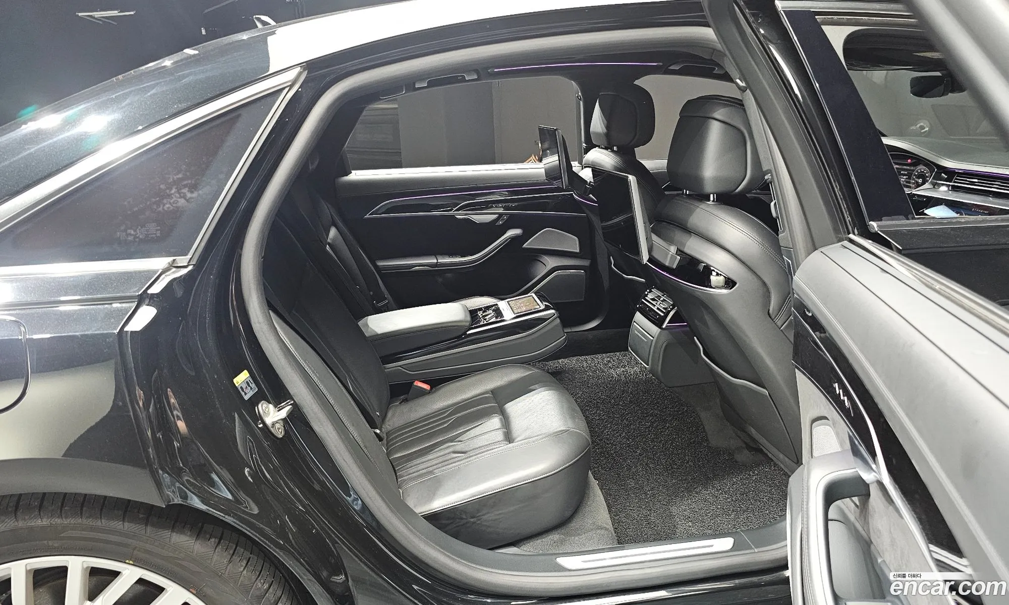 Audi A8 2021 WAUZZZF85MN016666 — 6