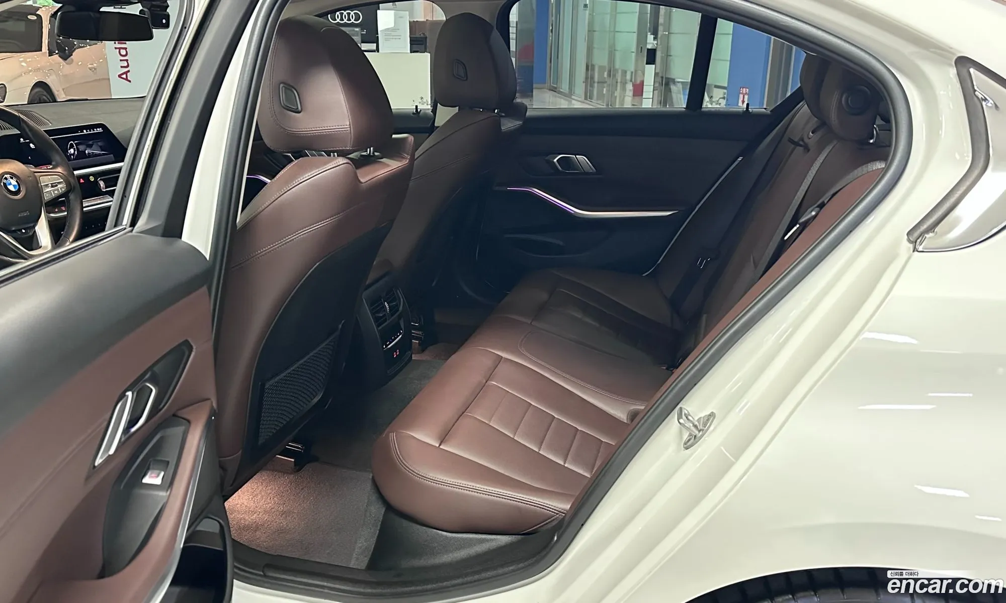 BMW 3 Series 2022 — 18