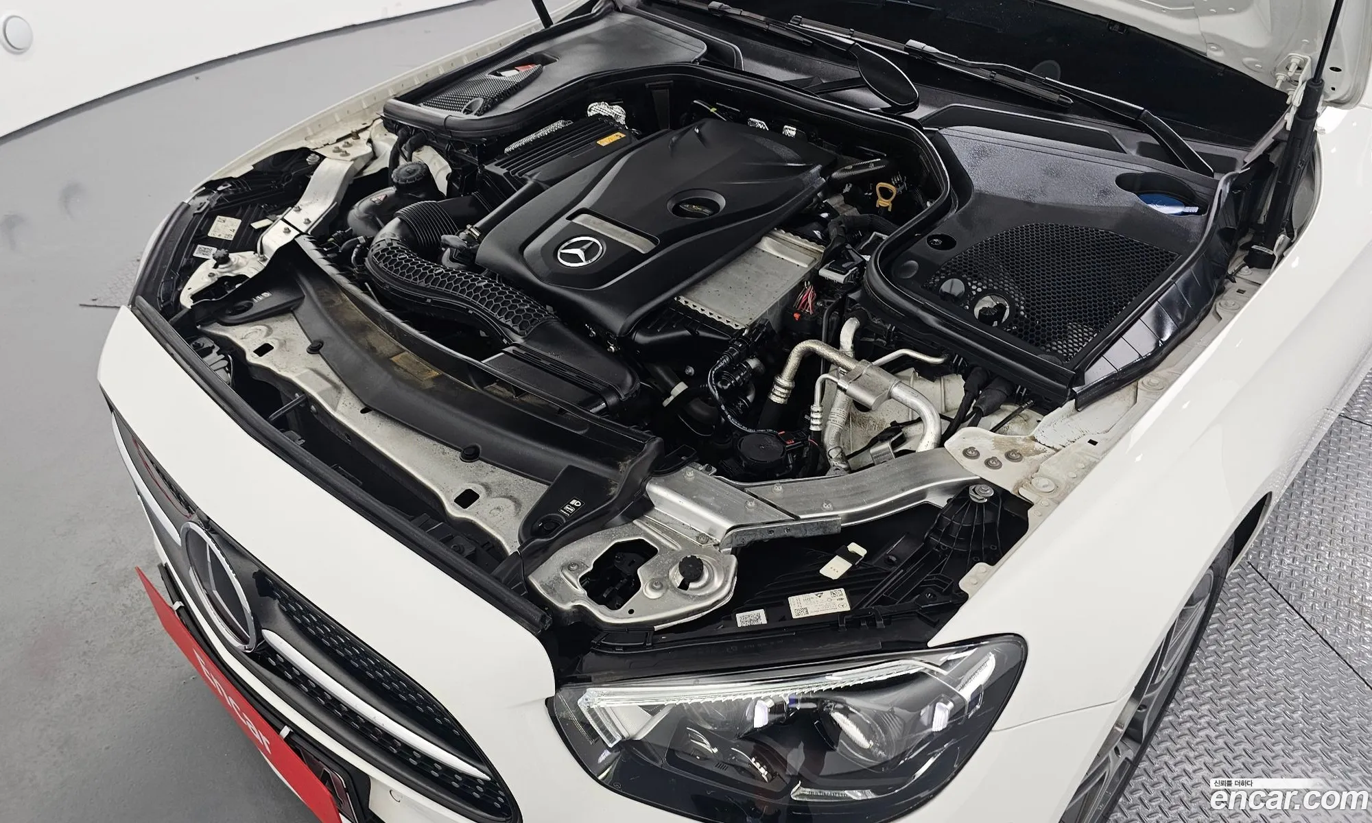 Mercedes-Benz E-Class W213 2022 — 12