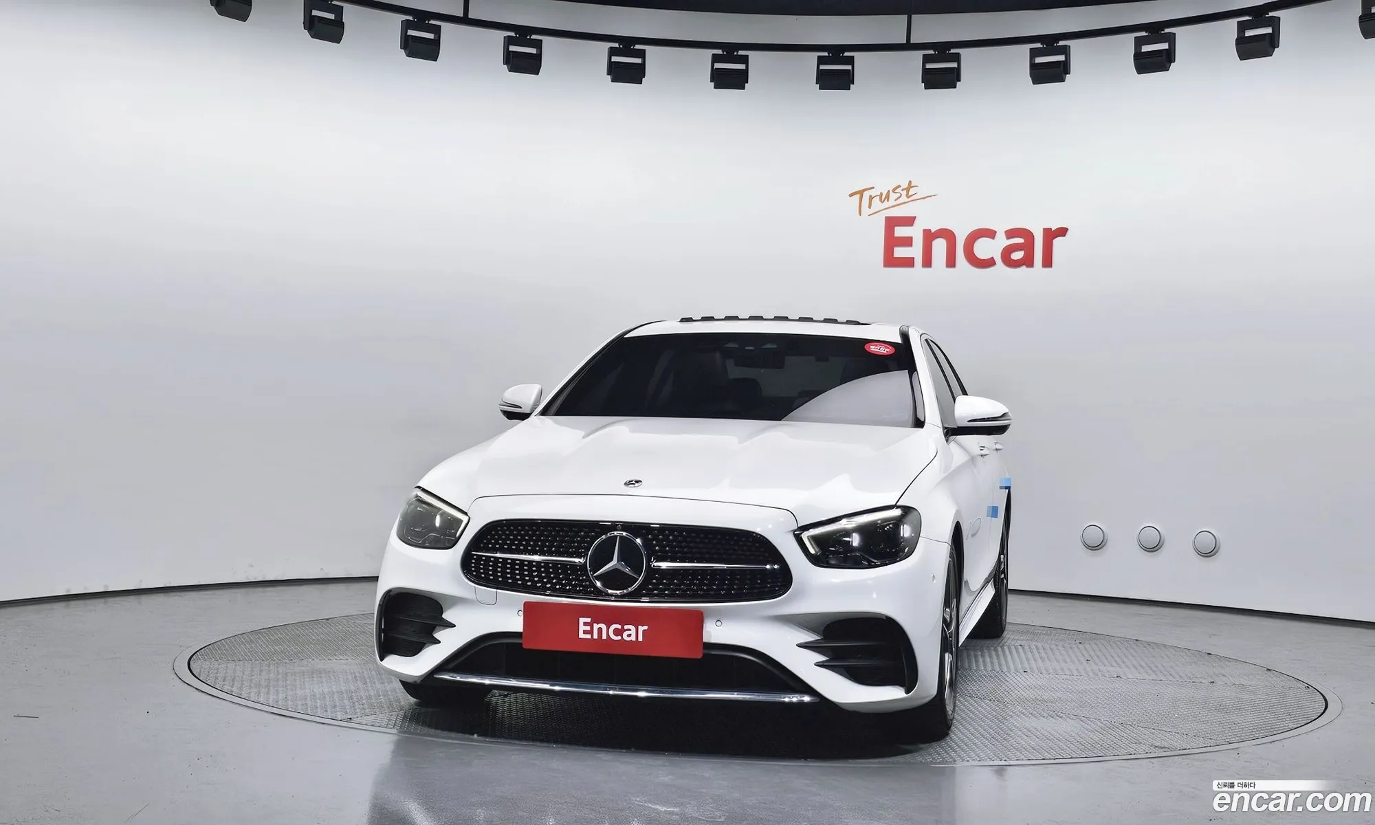 Mercedes-Benz E-Class W213 2022 — 18