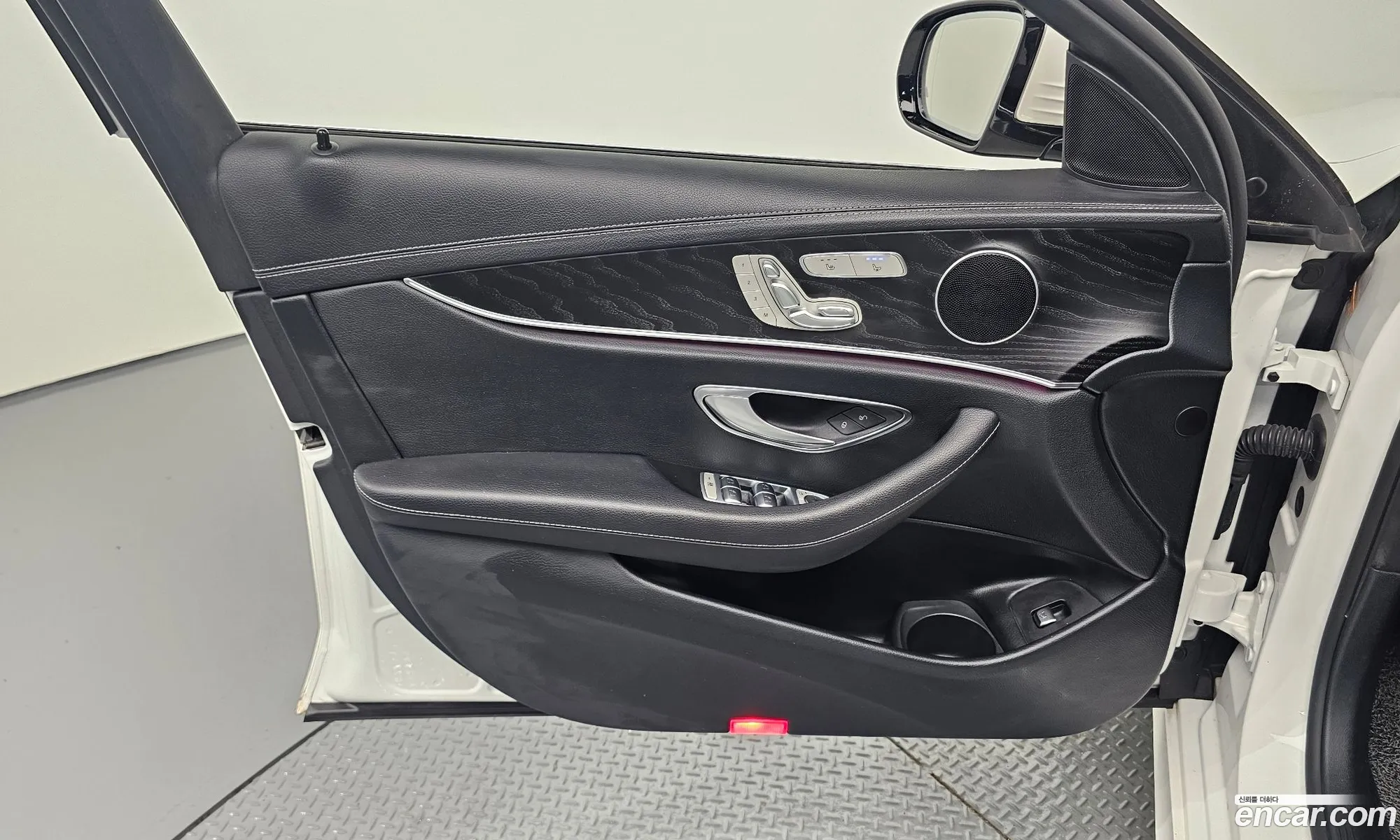 Mercedes-Benz E-Class W213 2022 — 9