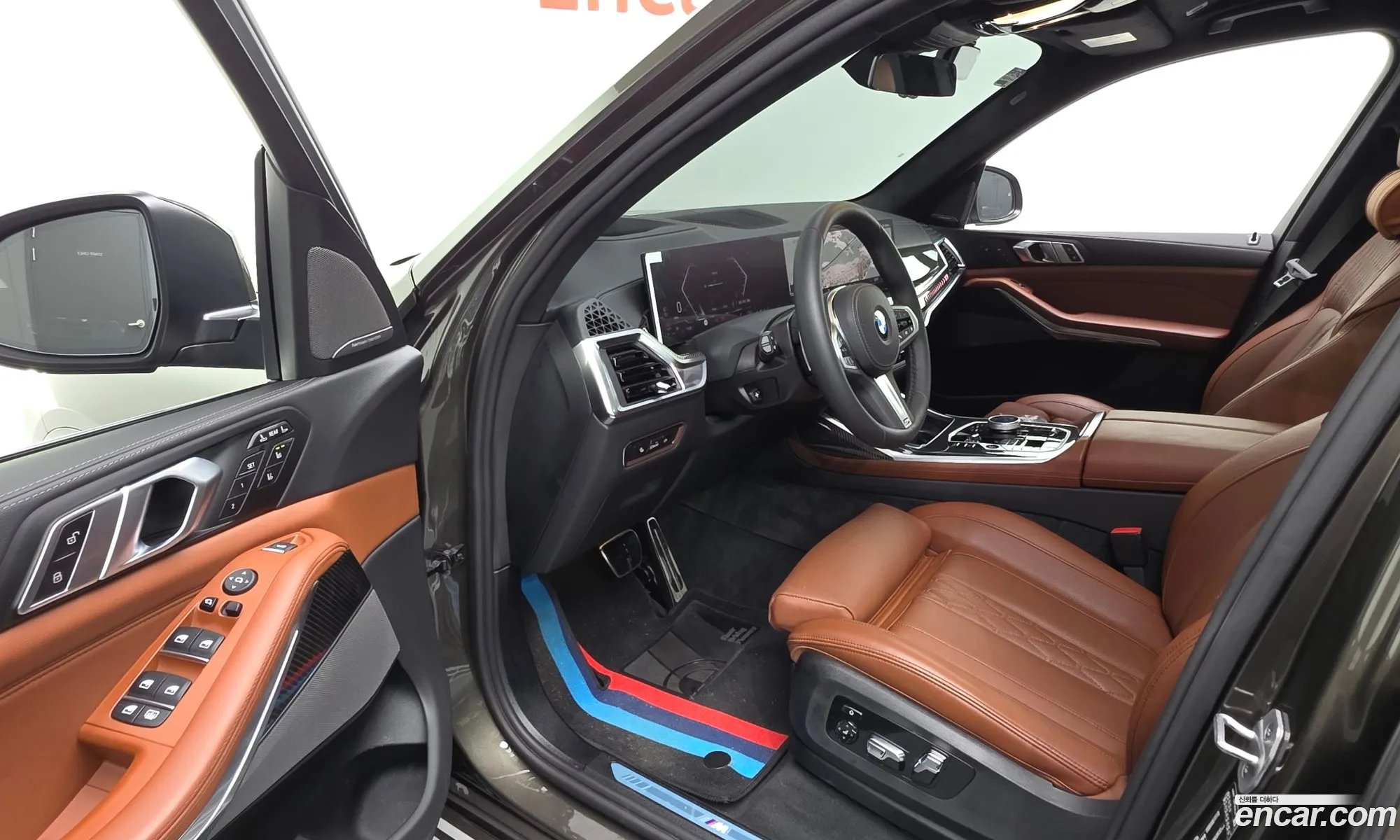 BMW X7 2025 WBA21EM01T9182754 — 28