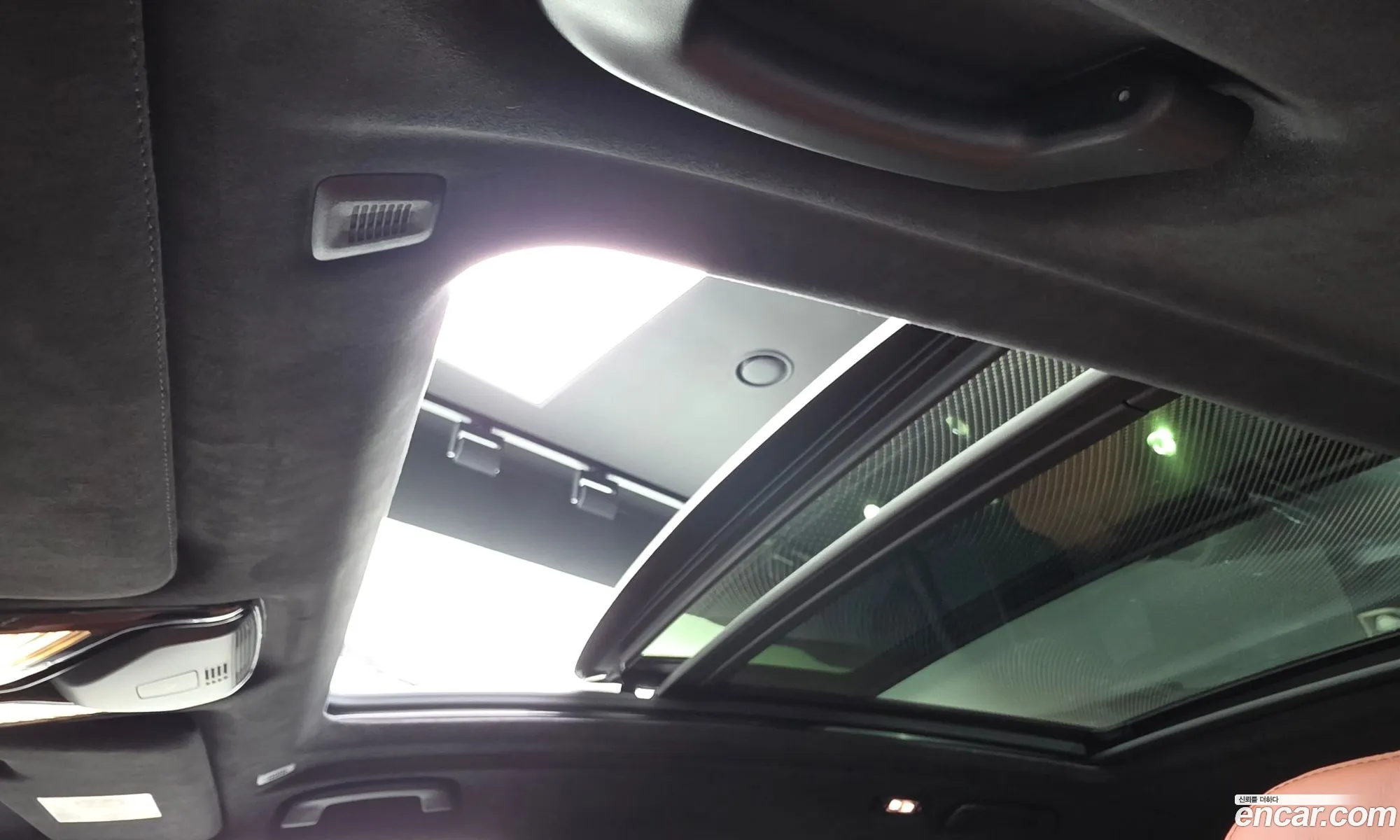 BMW X7 2025 WBA21EM01T9182754 — 7